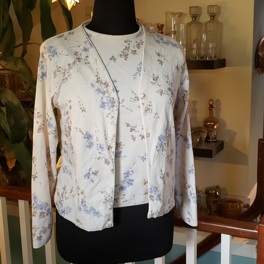 Vintage United States Sweater Cream Floral Cartigan And Shell Twin Set